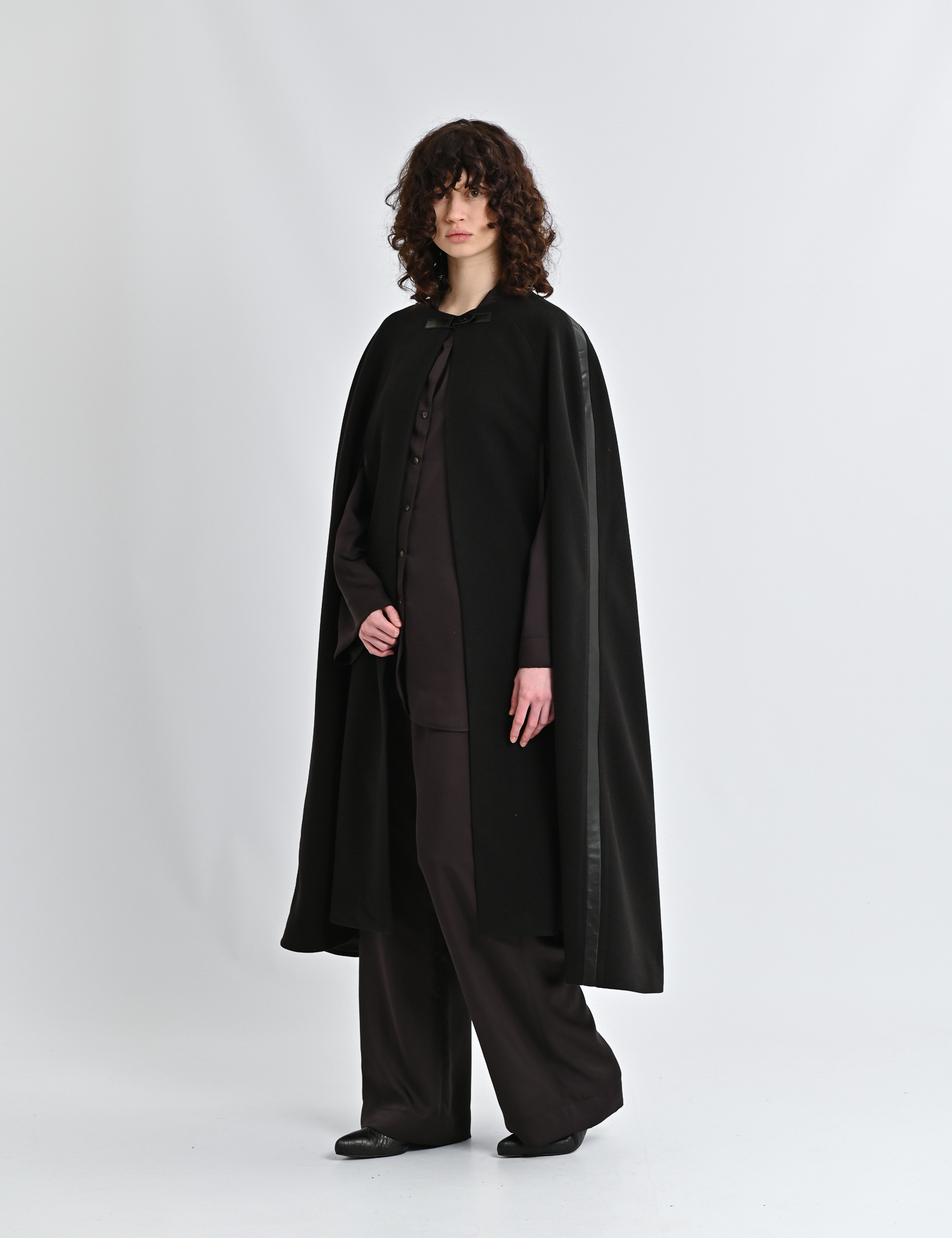 Картинка Кейп чорний